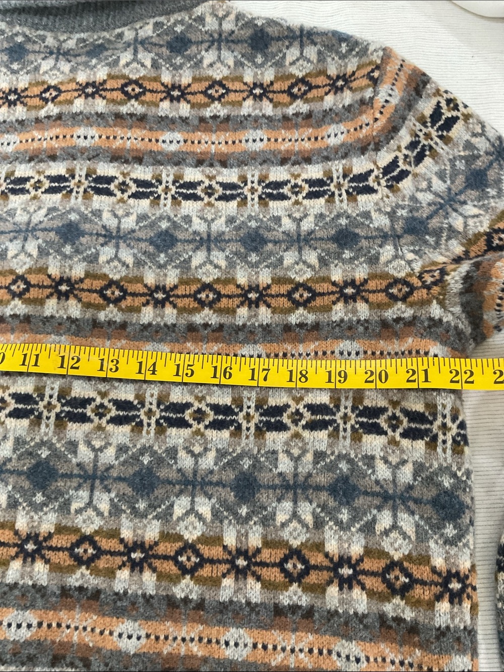 J. Crew Men’s Grey Fair Isle Lambswool Sweater - Picture 5 of 6